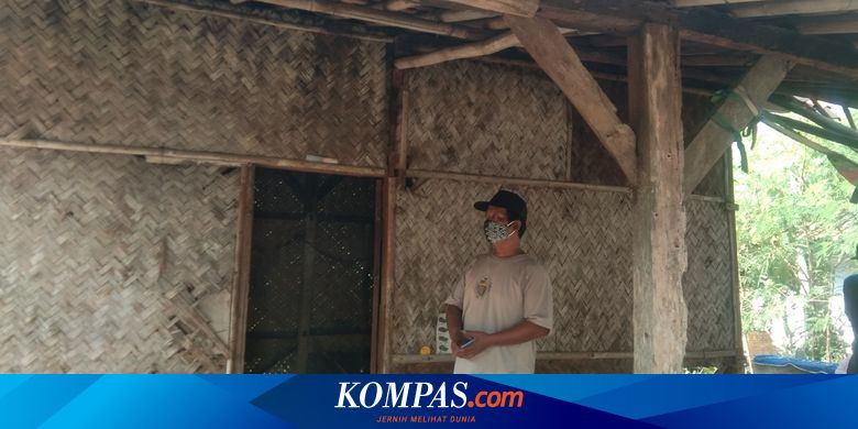 Nenek Kariyem Tinggal Seorang Diri di Gubuk Reyot, Selalu Kebanjiran Tiap Hujan - Vimarsana News