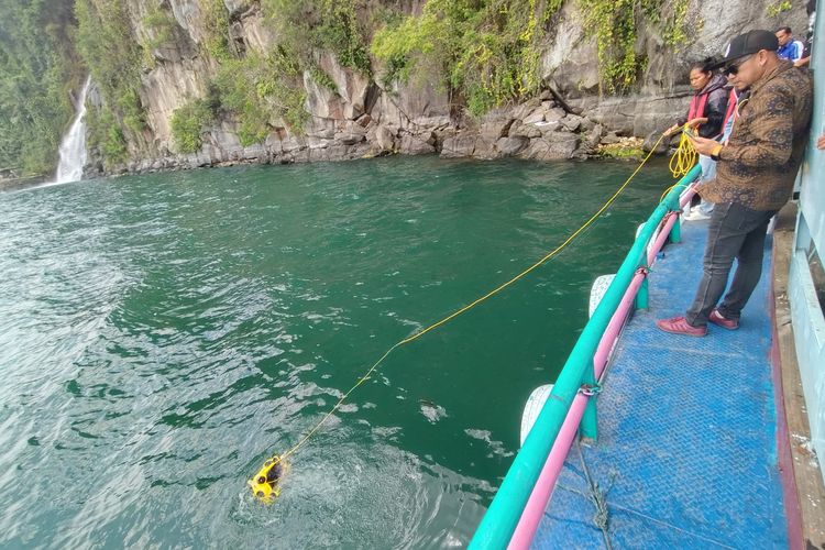 Hari Ke-6 Belum Ditemukan, Drone Digunakan Cari Mahasiswa Unika Tenggelam di Danau Toba