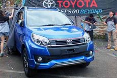 Dinamika Tarung Bebas ”Low SUV” di Indonesia
