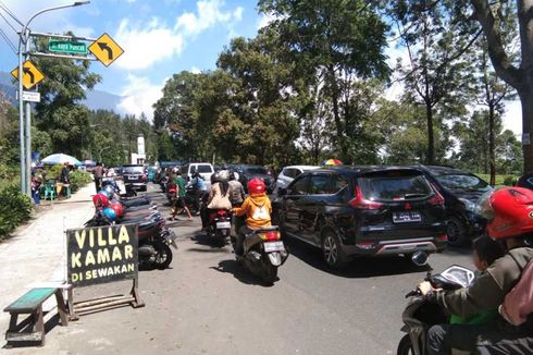 Beramai-ramai Menyerbu Puncak Bogor...