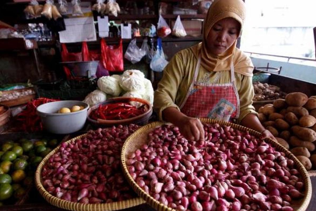 Harga Bahan Pokok Sabtu 10 Agustus 2024, Harga Daging Sapi dan Cabai Rawit Turun Halaman all