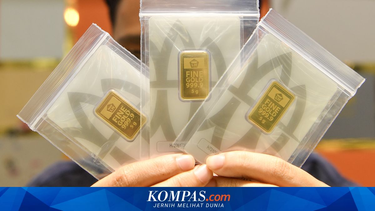 Harga emas hari ini, Jumat (3/4/2026), terpantau melemah di sejumlah penyedia logam mulia. Emas batangan Antam, Galeri 24, dan UBS kompak turun