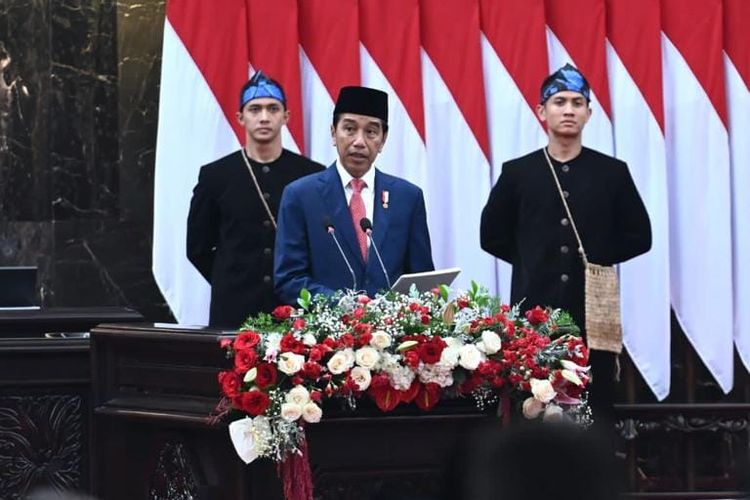 Presiden Joko Widodo saat membacakan pidato keterangan pemerintah atas RUU APBN tahun anggaran 2024 beserta nota keuangannya, 16 Agustus 2023.