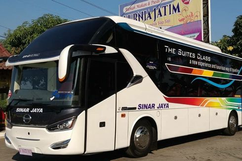 Stiker di Kaca Bus AKAP Bukan Sembarangan, Itu Ada Artinya