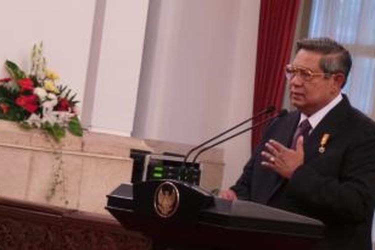 Presiden Susilo Bambang Yudhoyono menyampaikan sikap Indonesia atas aksi kekerasan yang berkecamuk di Kairo, Mesir, sejak Rabu (14/8/2013). Pernyataan disampaikan Presiden di Istana Negara, Jakarta, Kamis (15/8/2013).