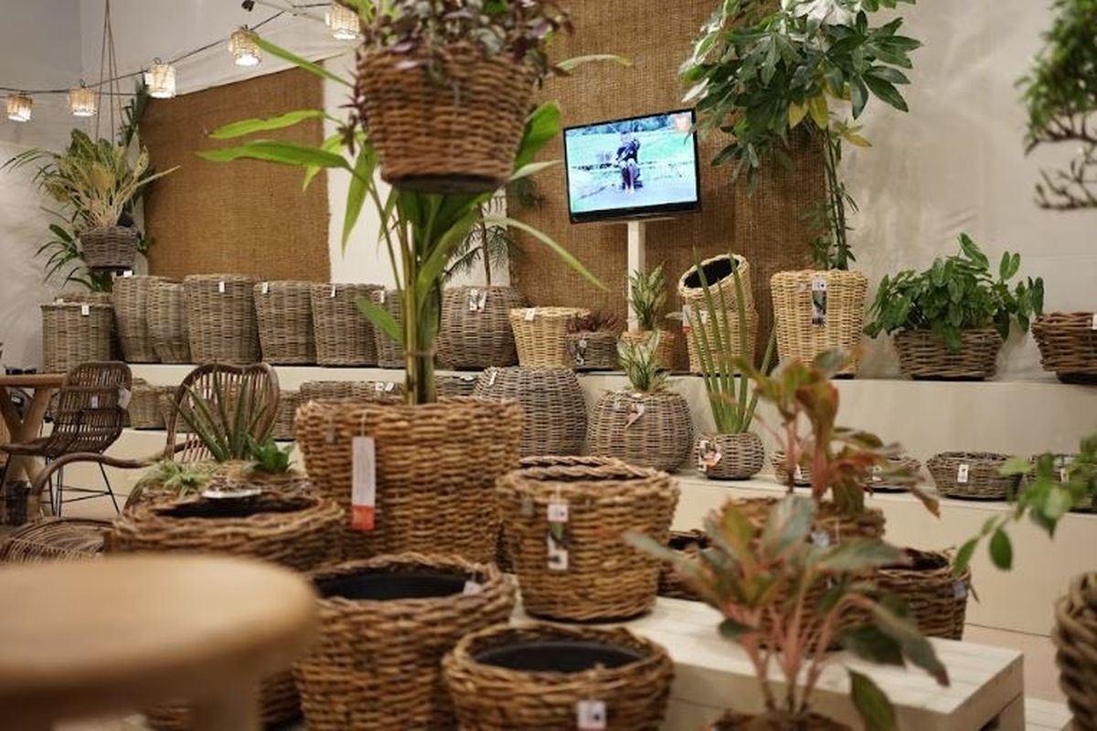 Pameran Indonesia International Furniture Expo (IFEX) 2024.