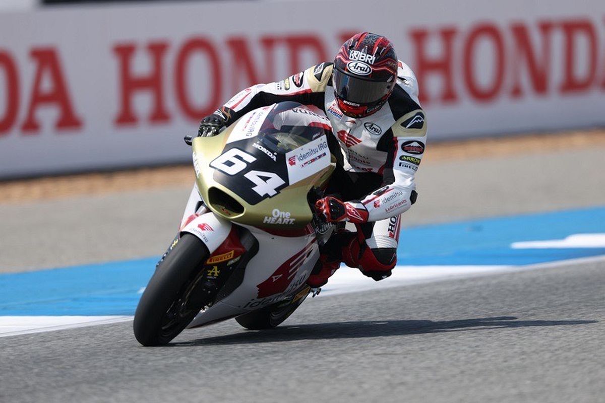Pembalap muda Indonesia Mario Aji saat mengikuti ajang Moto2 2025. 
