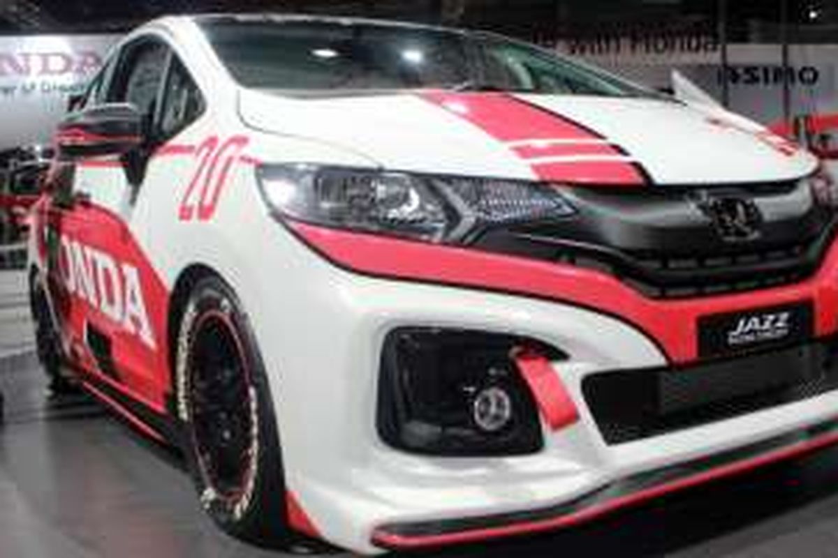 Honda Jazz Racing Concept dipamerkan di Auto Expo, India, 2016.