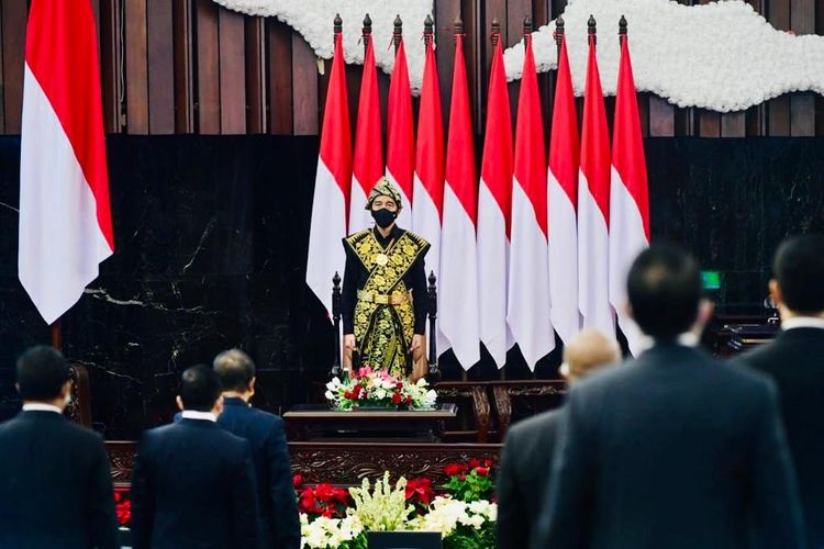Presiden Joko Widodo dan Wakil Presiden Maruf Amin menghadiri sidang tahunan MPR, di Kompleks Parlemen, Senayan, Jakarta, Jumat (14/8/2020) pagi. 