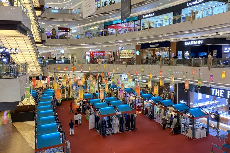 Mall di Jaksel Sepi Jelang Lebaran, Pengunjung Nikmati Suasana Tenang