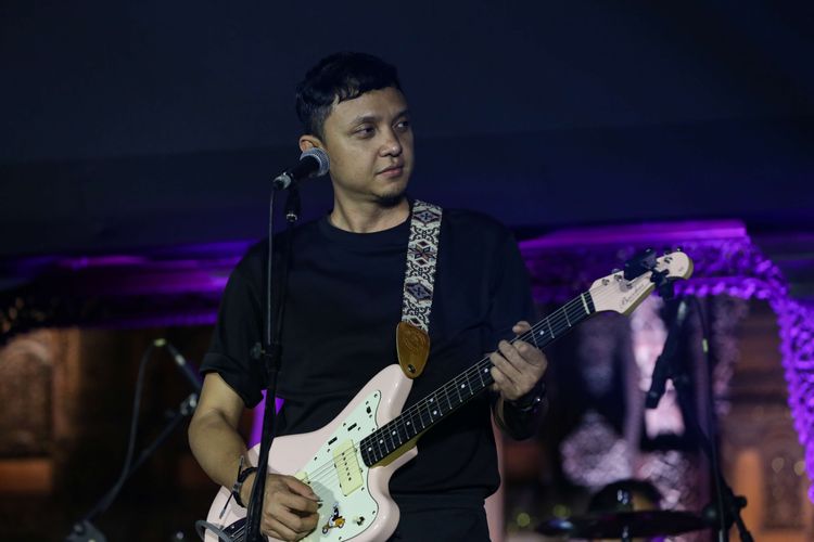 Iga Massardi Produseri Lagu Local Wisdumb, Soroti Anomali Sosial Lewat Suara AMIS