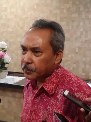 Pengamat Politik LIPI Syamsuddin Haris usai konferensi pers Civitas LIPI Tolak Revisi UU KPK di Kantor LIPI, Jalan Gatot Subroto, Jakarta Selatan, Selasa (10/9/2019).