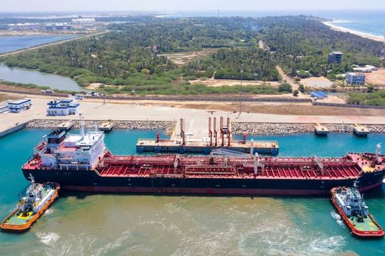 Pelabuhan Internasional Hambantota, Sri Lanka, adalah salah satu proyek infrastruktur terbesar yang dibiayai China.