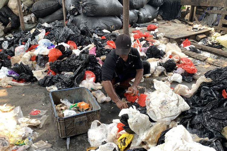 Keterangan Kementerian LH Terkait Gugatan Masalah Sampah di MK