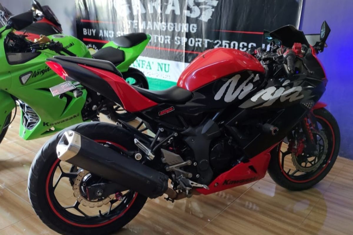 Ninja 250 cc bekas