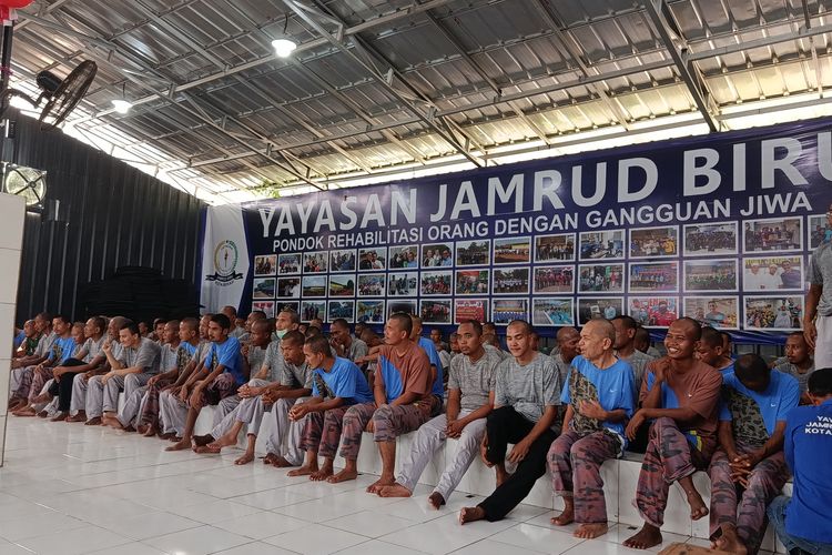 “Kalau Tak Terobati dan Terawat Kita Dosa” Upaya Yayasan Zamrud Biru Pulihkan ODGJ