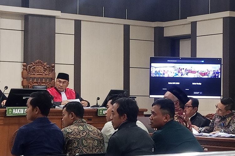 Cerita Warga Pati Terpaksa Utang dan Jual Perhiasan Istri demi Seleksi Perangkat Desa