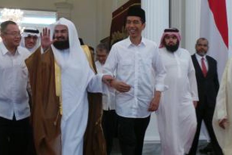 Presiden Joko Widodo menerima kunjungan Imam Masjidil Haram Sheikh Abdurrahman As-Sudais di Istana Merdeka, Jumat (31/10/2014).