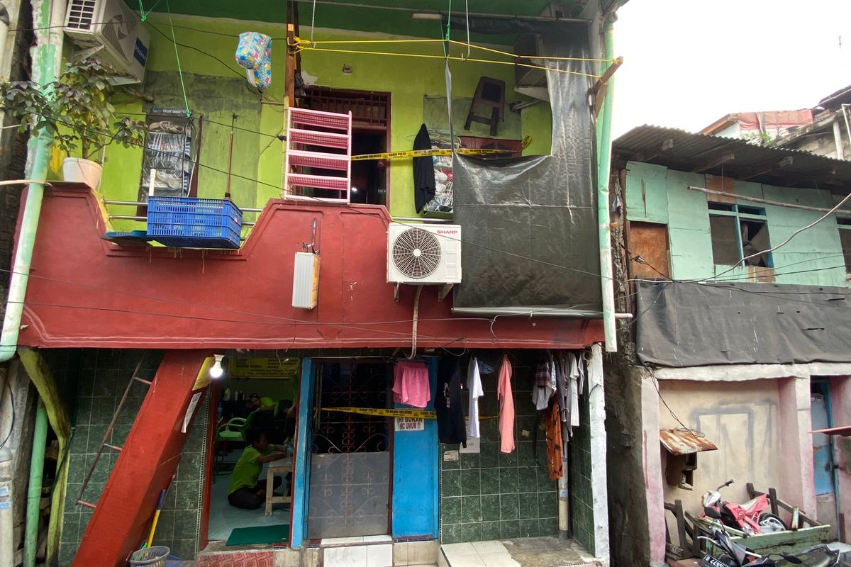 Rumah kos yang menjadi tempat penampungan PSK di kawasan Tambora, Jakarta Barat, Senin (20/3/2023).