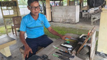 Potret Wasiman: Dari Tarif Rp 500 hingga Jadi Legenda Pangkas Rambut Pasar Wage