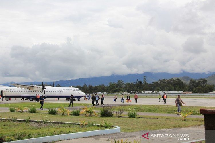 Setelah Take Off Pesawat Trigana Air Sempat Alami Kendala Teknis Halaman All Kompas Com