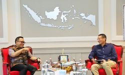 Bertemu Sandiaga Uno, Menpan-RB Puji Penyempurnaan Integrasi Digitalisasi Izin Event