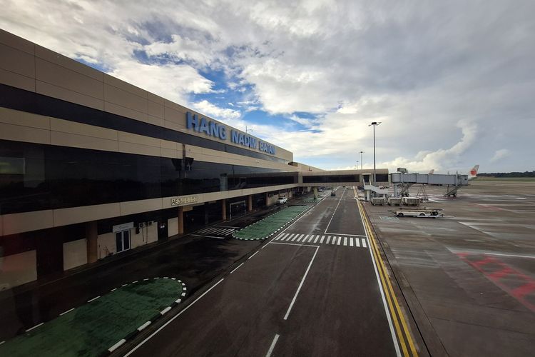 Maskapai Citylink tujuan Bandara RHF Tanjungpinang melakukan pengalihan pendaratan di Bandara Internasional Hang Nadim di Batam dikarenakan buruknya cuaca