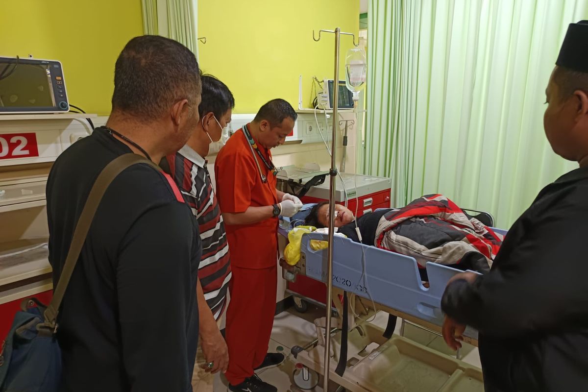 Seorang perempuan di Sidoarjo mencoba mengakhiri hidupnya dengan cara minum cairan pencuci piring, Senin (16/6/2025).