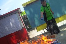 Kesal Kebijakan Registrasi, Pemilik Konter Bakar 3.000 Kartu SIM Prabayar