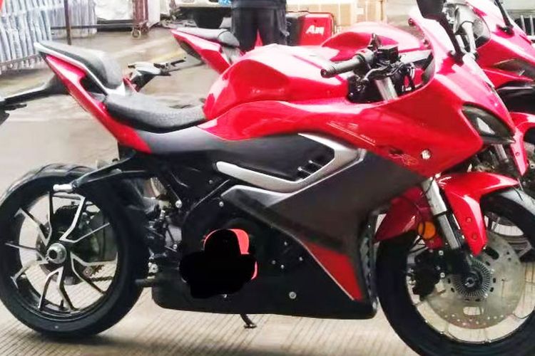 Motor sport 250 cc buatan QJMotor mirip Ducati Panigale