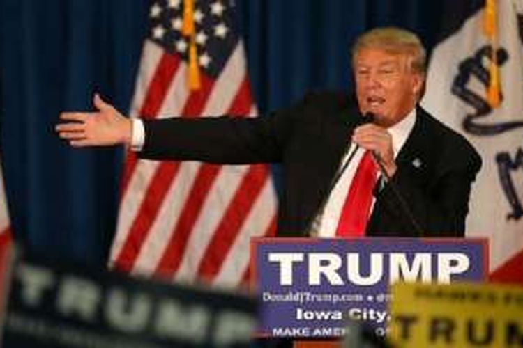 Donald Trump dalam sebuah acara kampanyenya di Iowa 