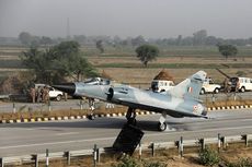 Jet Tempur Mirage 2000 Milik India Jatuh, Dua Pilot Tewas