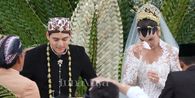 Tangis Haru Luna Maya Saat Maxime Bouttier Ucapkan Ijab Kabul