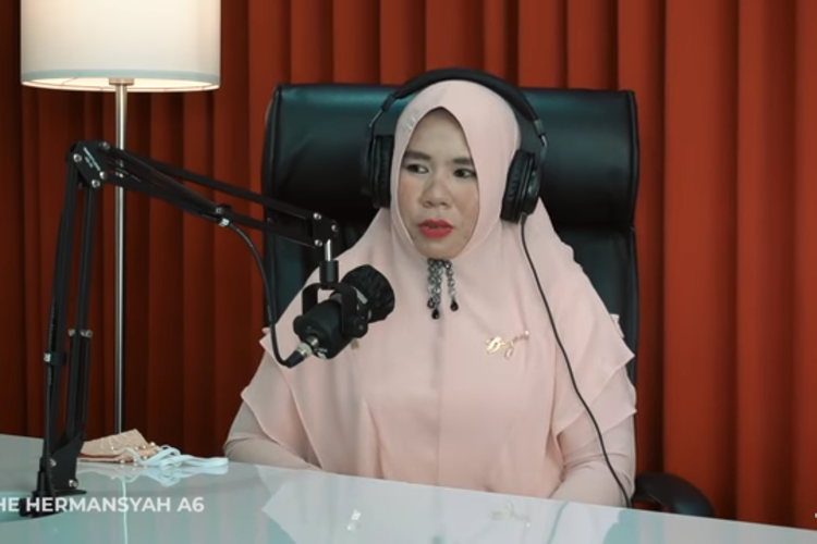 Rohimah, istri pertama komedian Kiwil yang kini dalam proses cerai 