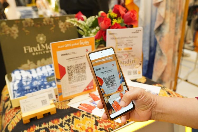 Salah satu sarana yang membantu transaksi dalam pemakaian aplikasi Livin' Merchant