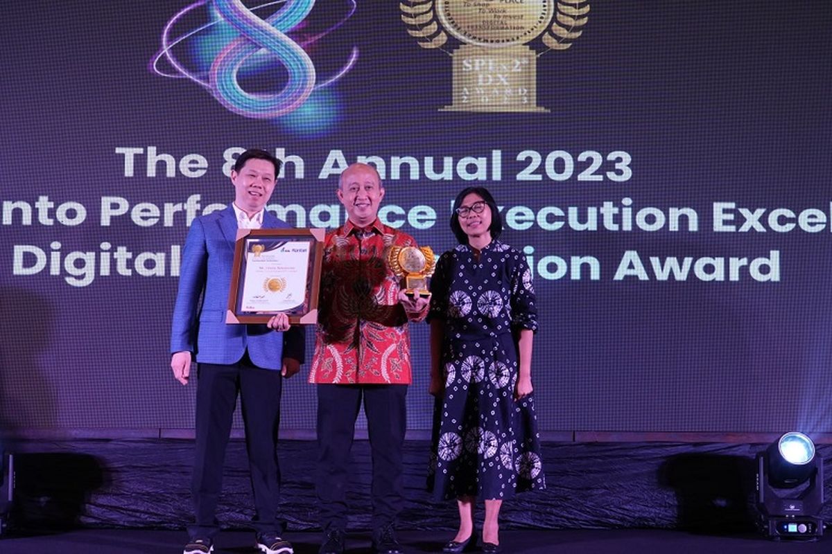 BPJS Kesehatan menerima dua penghargaan pada acara The 8th Annual 2023 SPEx2&reg; DX Award 2023.