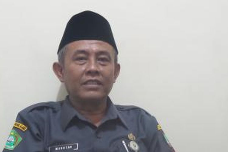 Kepala Kantor Urusan Agama Banjarsari Mukhtarozi