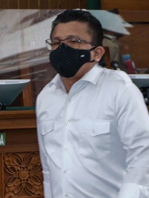 Terdakwa pembunuhan berencana Nofriansyah Yosua Hutabarat atau Brigadir J, Ferdy Sambo usai sidang vonis di Pengadilan Negeri Jakarta Selatan, Senin (13/2/2023). Majelis hakim menjatuhkan vonis mati pada Ferdy Sambo