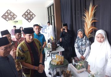 Kunjungi Pesantren di Malang, Sadiaga Uno Dorong Santri Jadi Pemain Ekonomi