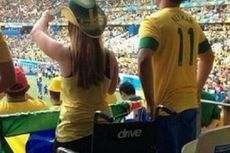 Foto Seorang Difabel Berdiri Saat Tonton Piala Dunia Jadi Kontroversi