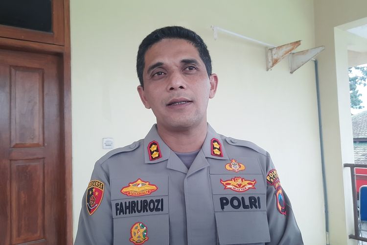 Kapolres Blora, Ajun Komisaris Besar Polisi (AKBP) Fahrurozi usai memberikan pembinaan terhadap pemuda perguruan silat di Mapolres Blora, Jawa Tengah, Jumat (31/3/2023)