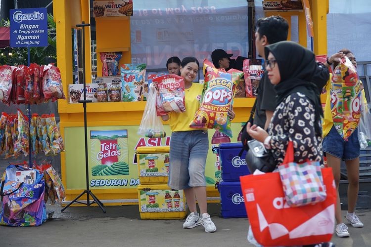 Potrait kemeriahan Pekan Raya Jakarta (PRJ) 2025 di JIExpo Kemayoran, Jakarta Utara, Sabtu (21/6/2025). 