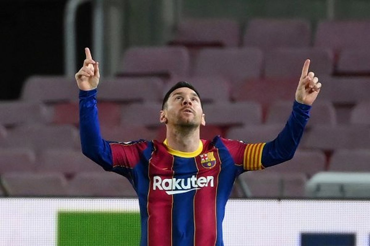 Lionel Messi saat merayakan golnya pada laga pekan ke-21 Liga Spanyol yang mempertemukan Barcelona vs Athletic Bilbao di Stadion Camp Nou, Minggu (31/1/2021).