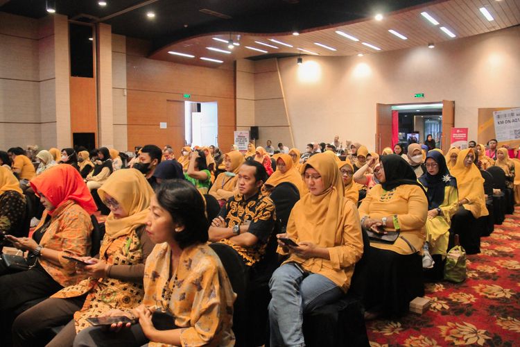 Para peserta pelatihan program Anter UMKM Sukses di Surabaya.