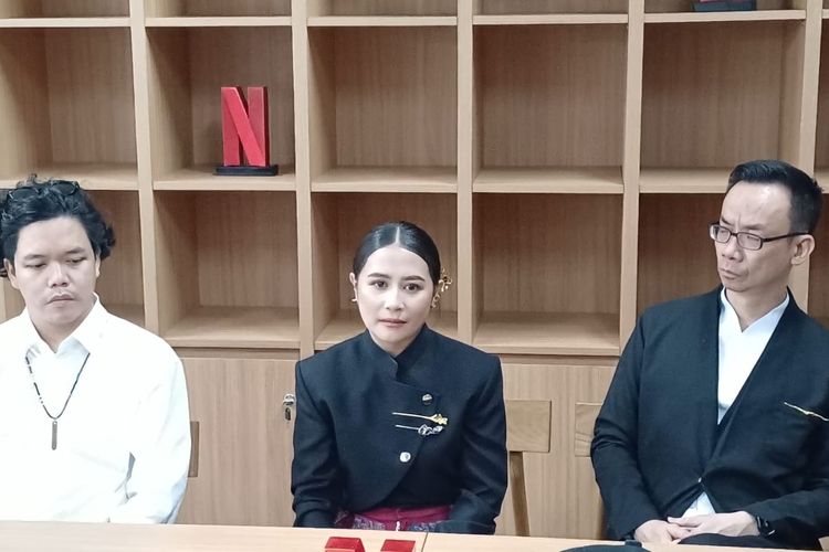 Prilly Latuconsina dalam jumpa pers di Taman Ismail Marzuki (TIM) daerah Menteng, Jakarta Pusat, Rabu (26/3/2024). 