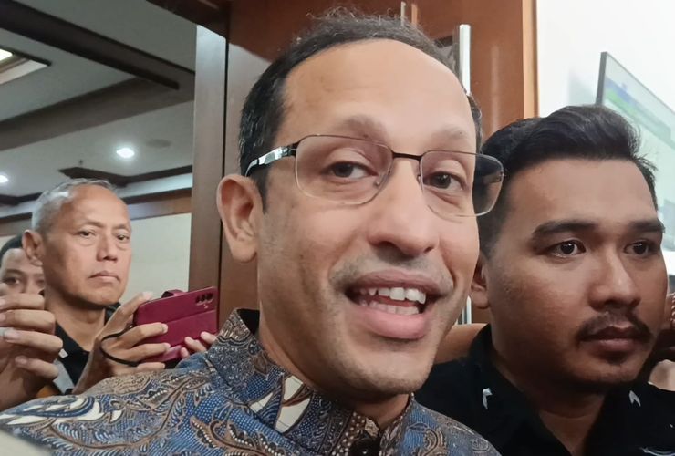Debat JPU Vs Nadiem, Siapa yang Tentukan Chrome Jadi Spek Pengadaan