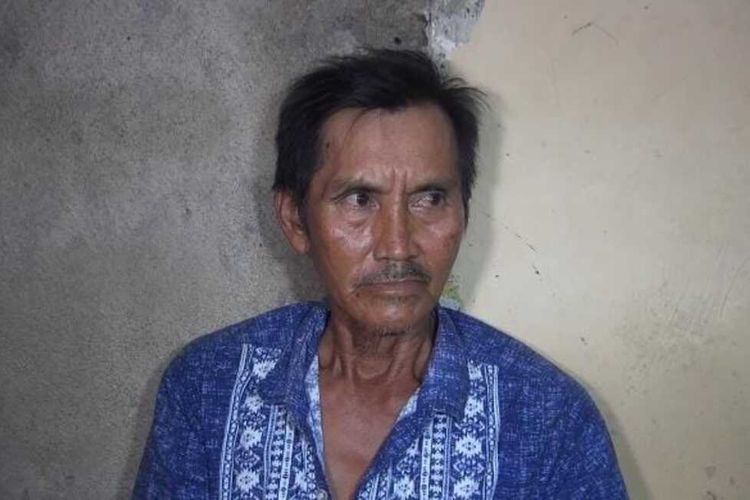Dg Sattuang (60) warga Kelurahan Pampang, Kecamatan Panakkukang yang digigit buaya muara saat mencari sayur pappa di muara sungai
