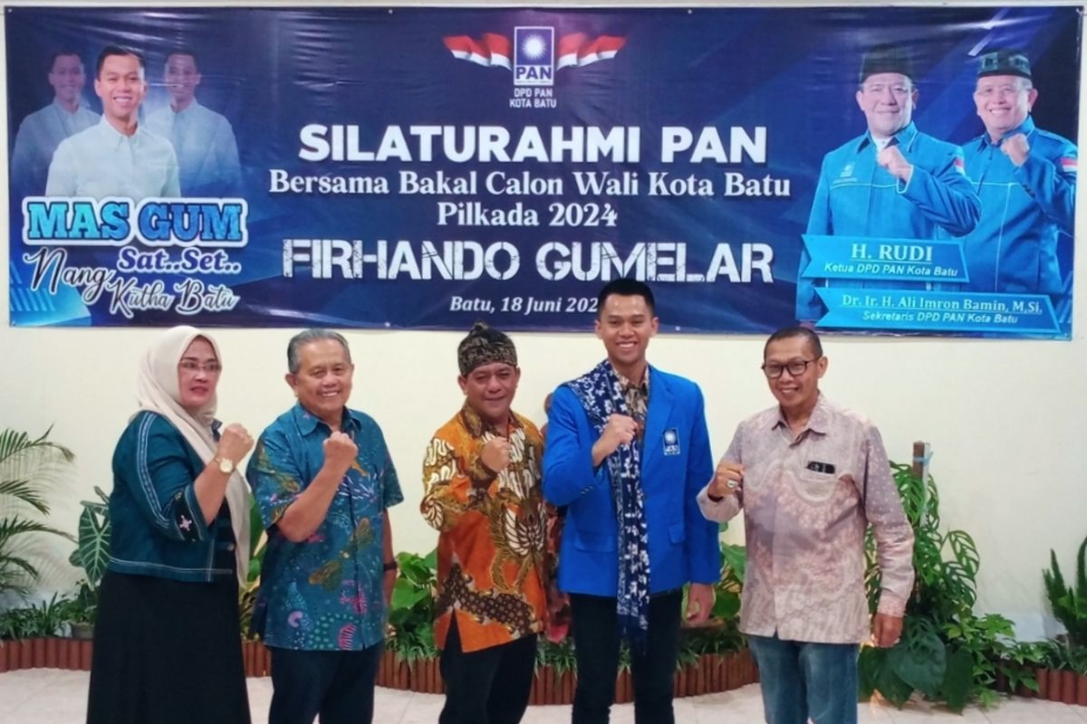 Firhando Gumelar dengan jas PAN memantapkan diri maju sebagai Bakal Calon Wali (Bacawali) Kota Batu 2024.