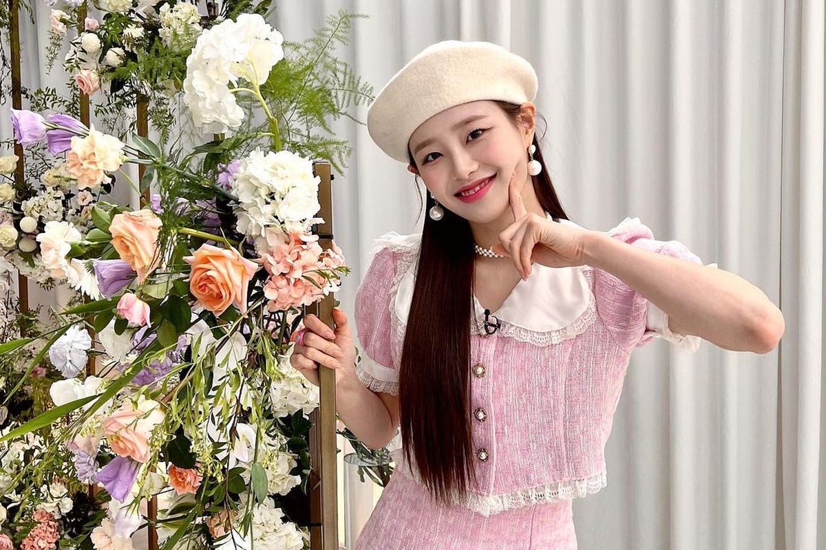 Artis Korea Selatan Kim Ji Woo atau yang lebih dikenal sebagai Chuu, mantan anggota girl group LOONA.