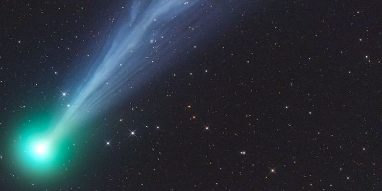 Ekor ionik paling aktif dari komet 2020F8 SWAN oleh Gerald Reyman dari Austria